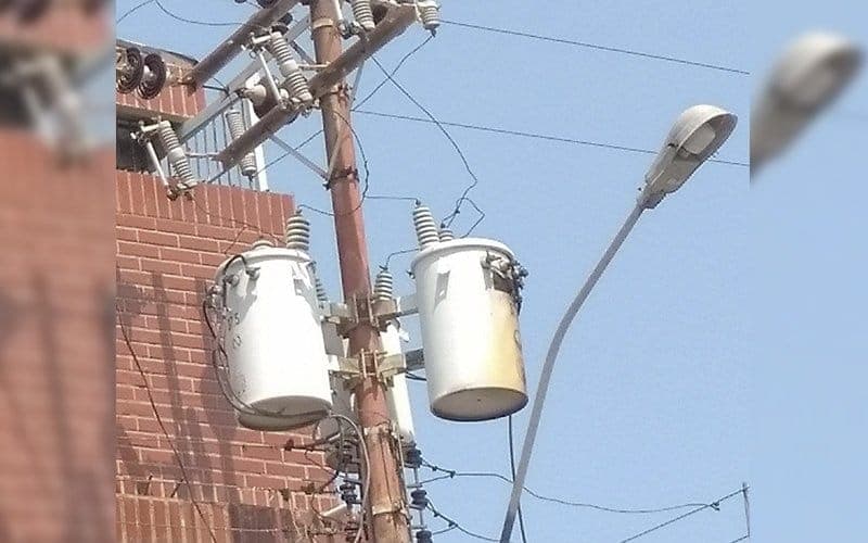 ANZOÁTEGUI |Al menos tres días sin luz llevan más de 15 familias en la Fundación Mendoza