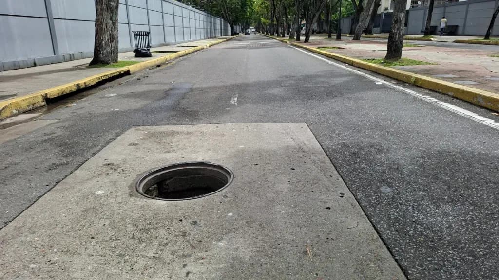 MONAGAS | Ciudadanos de Maturín denunciaron alcantarilla sin tapa en el paseo Bolívar